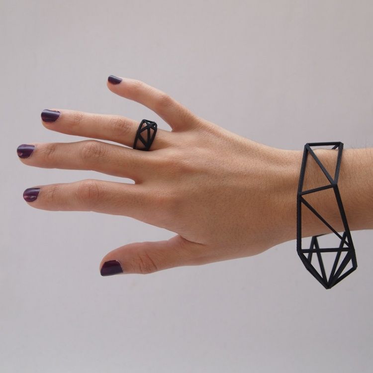 Jewelry Design Takes Over With SLA 3D Printing