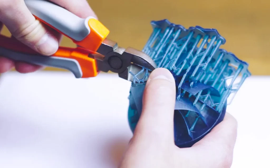 Evaluating the Best DLP 3D Printers for Beginners: Our Complete Review clean up and post processing