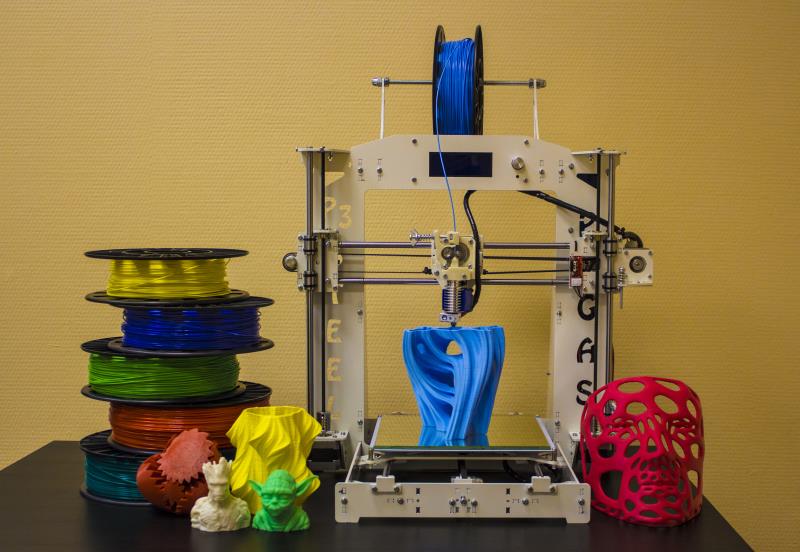 How Does SLS 3D Printing Work? fdm printer