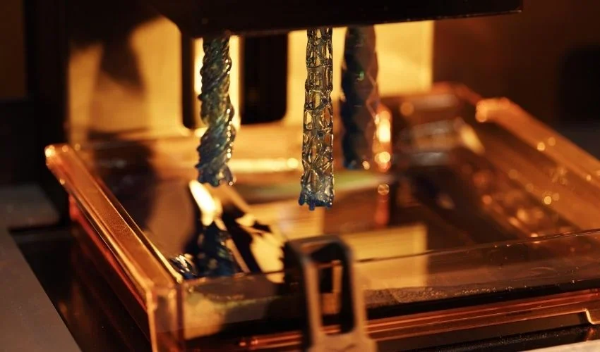 Sla Vs Lcd